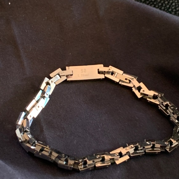 Legacy For Men Square Link Bracelet - Picture 10 of 12